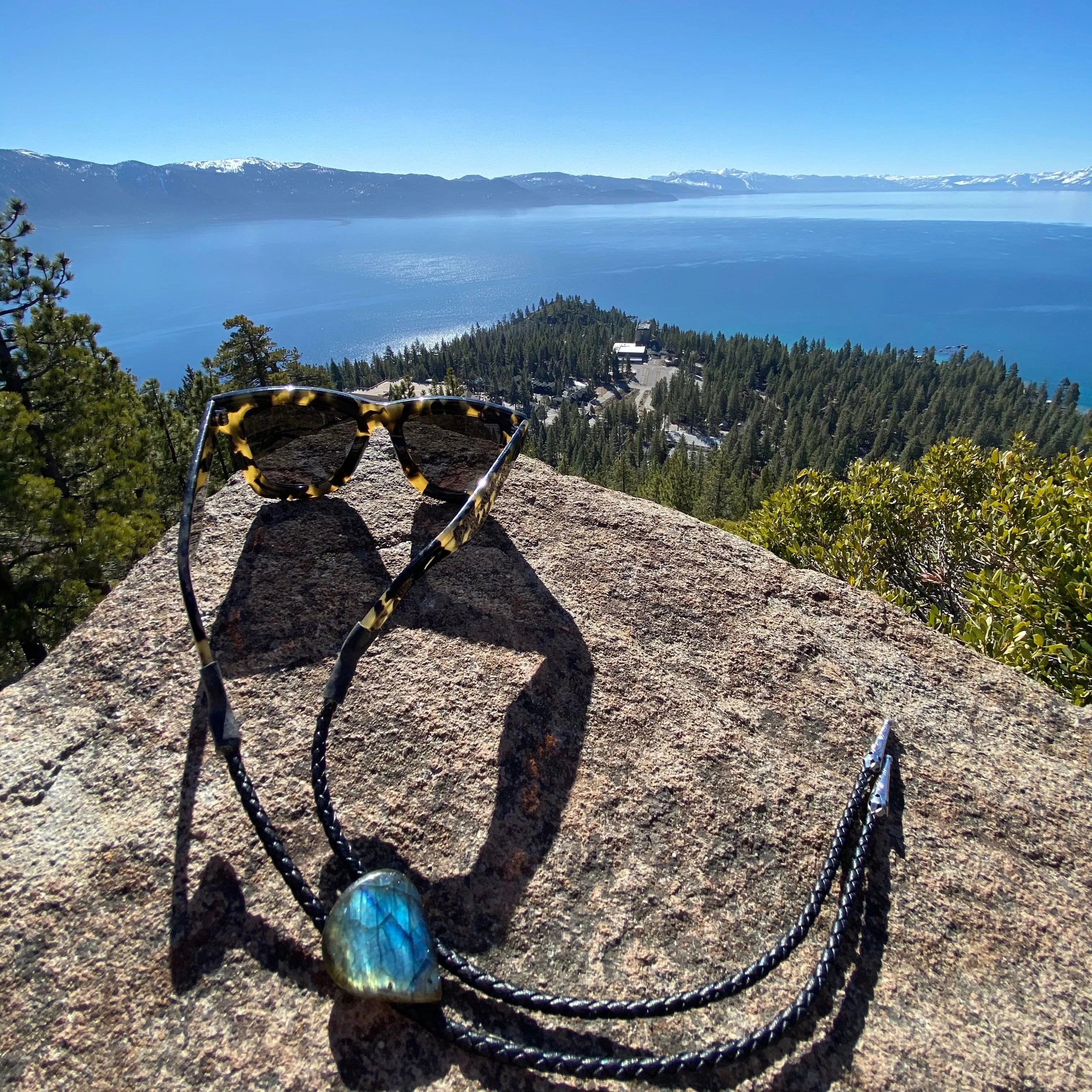 burt-brolos-labradorite-brolo-reversible-sunglasses-strap-burt-brolos-16140412649581 (1).webp__PID:403a3571-4370-43b2-bff4-dcebb3a0c5cb