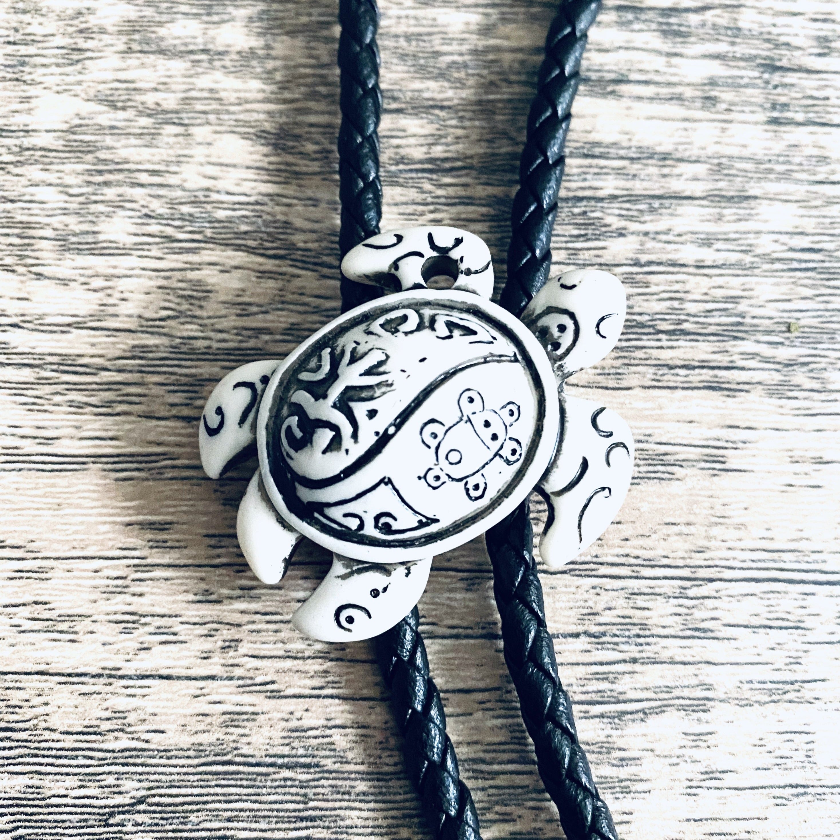 Burt Brolos Turtle Wins the Race Brolo Reversible Glasses Cord | Burt Brolos