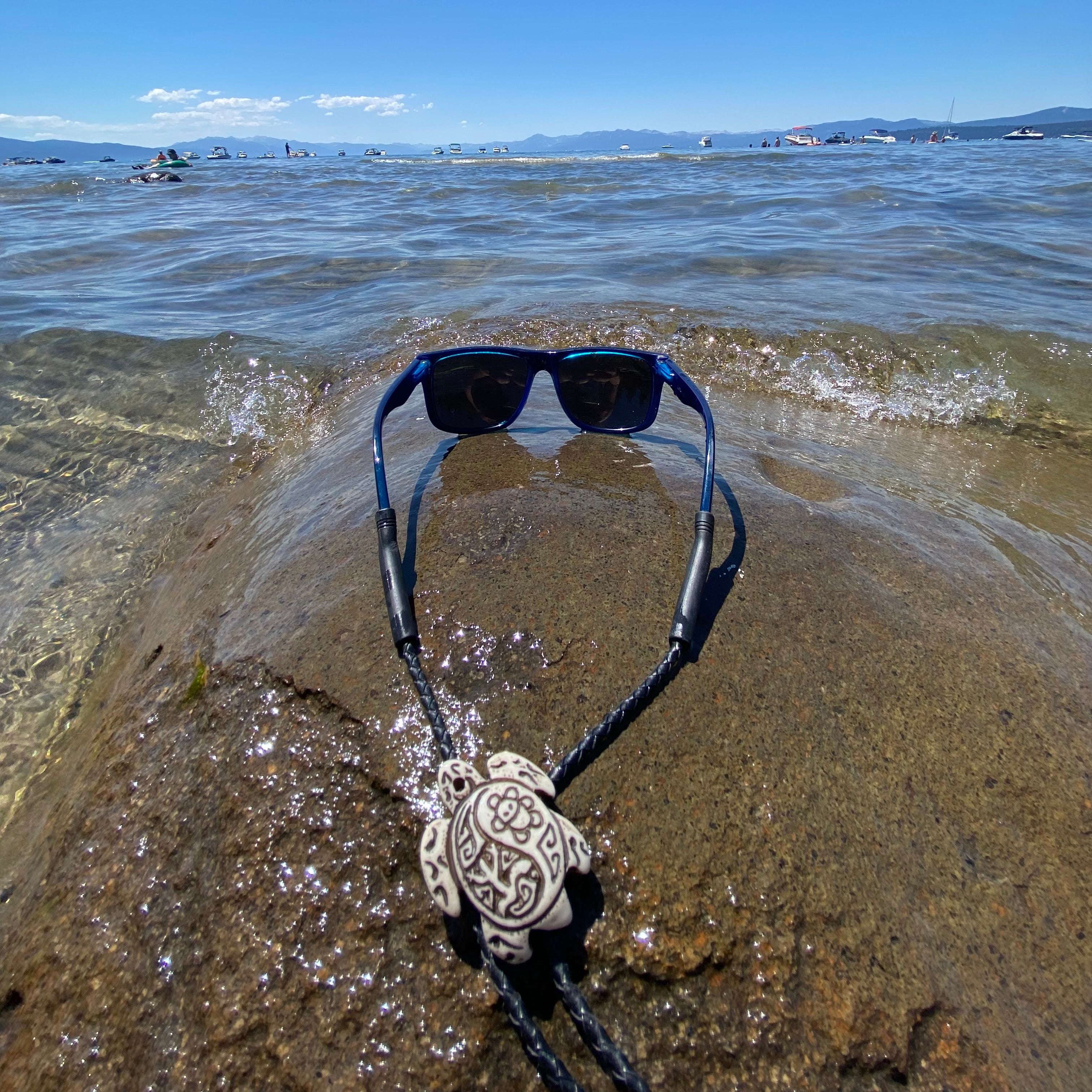 Burt Brolos Turtle Wins the Race Brolo Reversible Glasses Cord | Burt Brolos