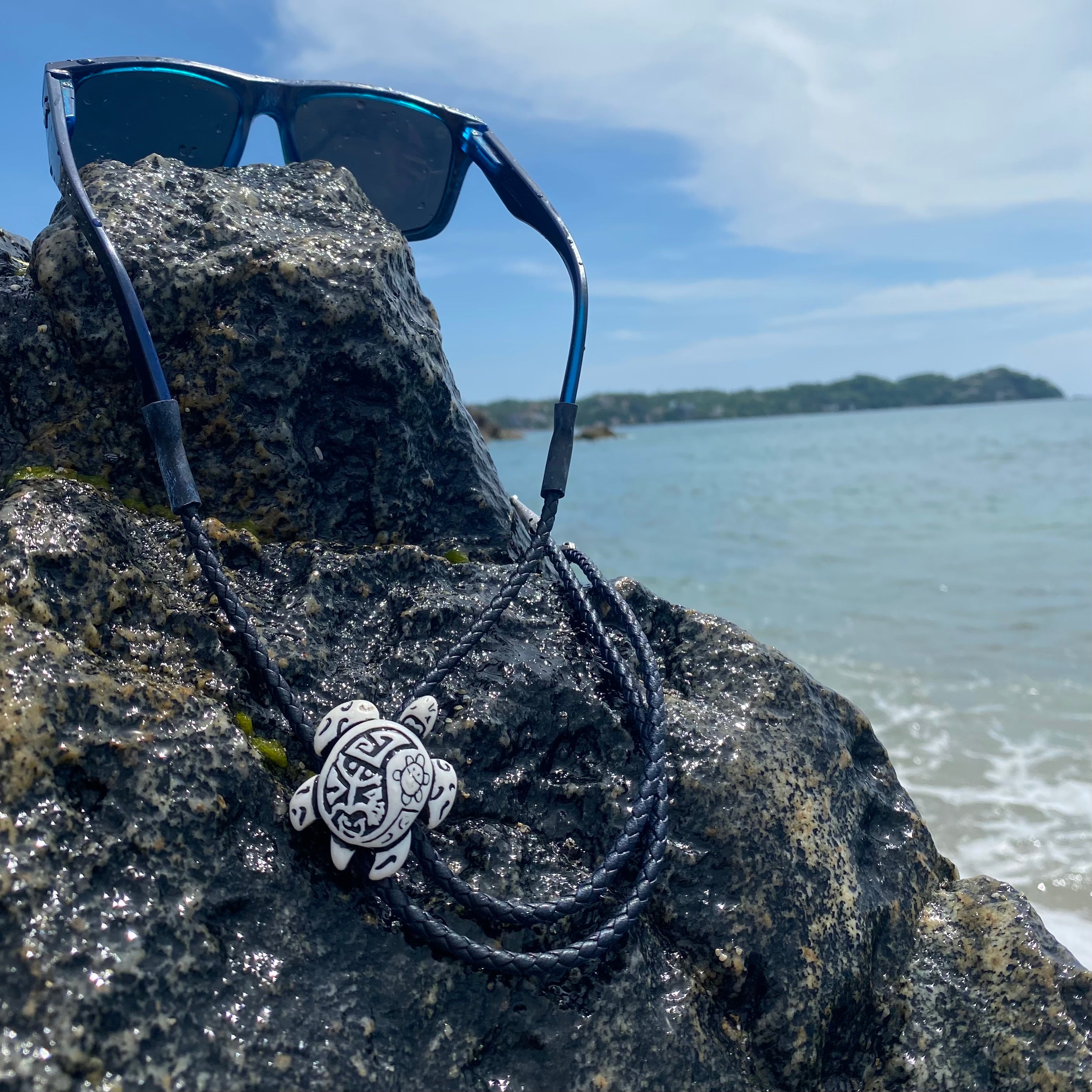 Burt Brolos Turtle Wins the Race Brolo Reversible Glasses Cord | Burt Brolos